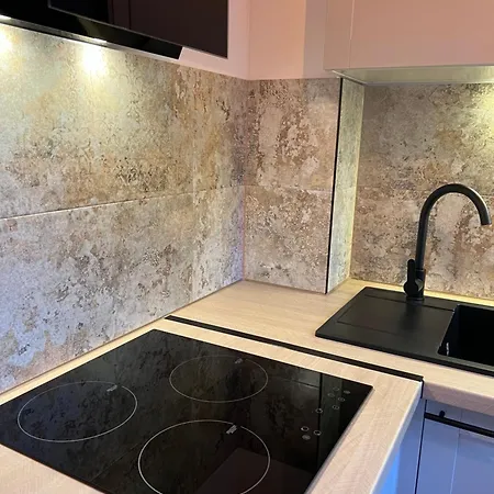 شقة 10 Metrow Od Zamku