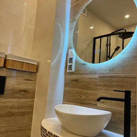 10 Metrow Od Zamku * مالبورك