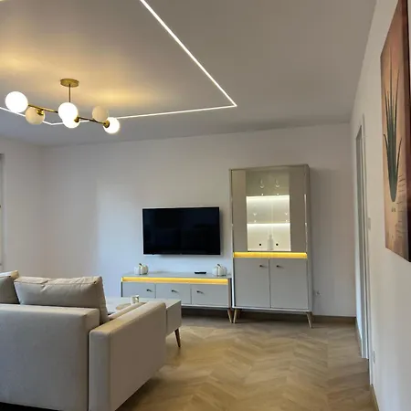 شقة 10 Metrow Od Zamku