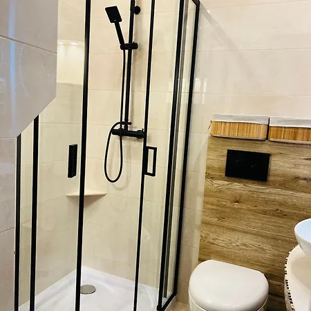 شقة 10 Metrow Od Zamku *