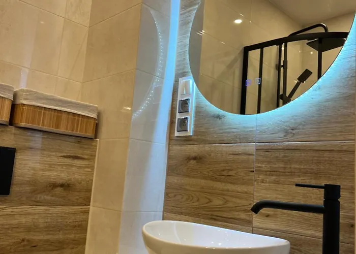 10 Metrow Od Zamku * Malbork